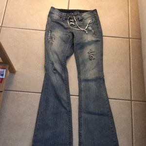 💕Lovely Distressed Flair Denim💕